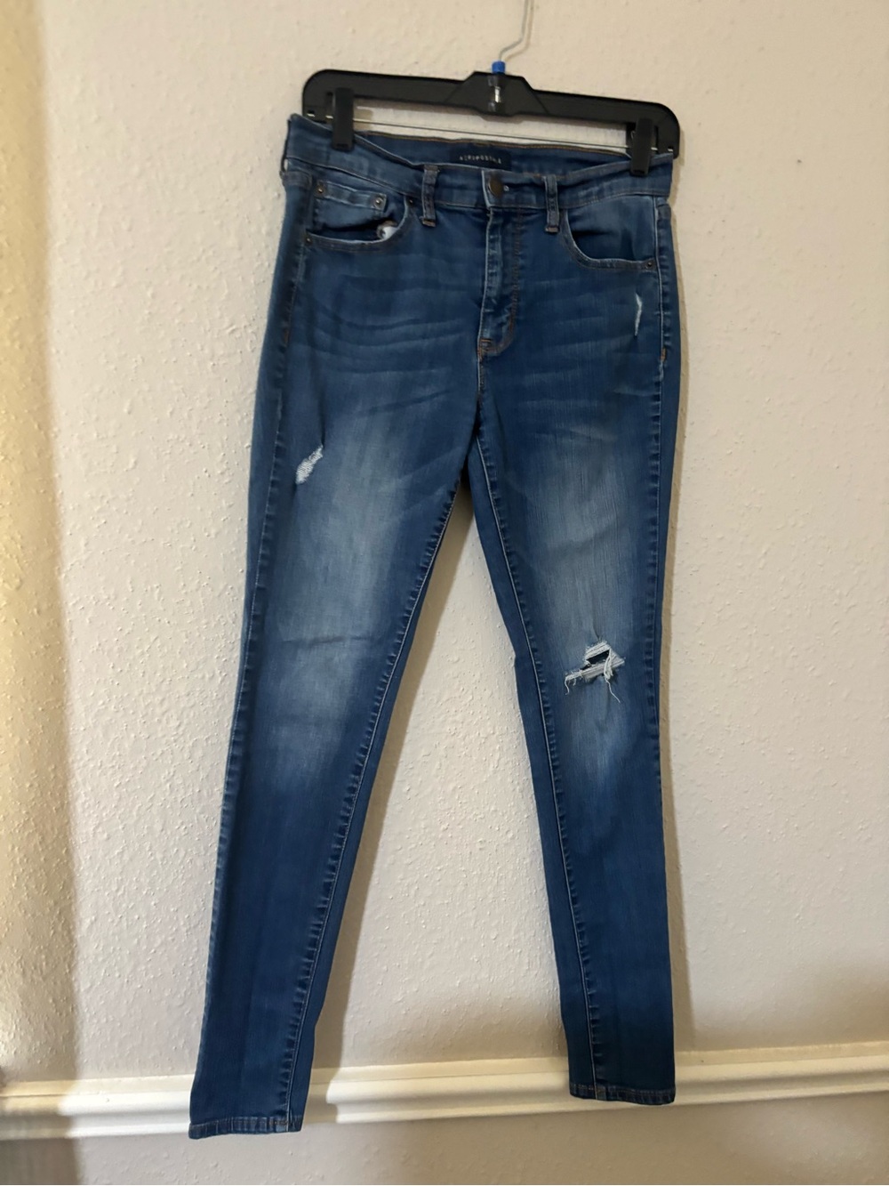 Aeropostale Women's Distressed Blue Skinny Jeggings